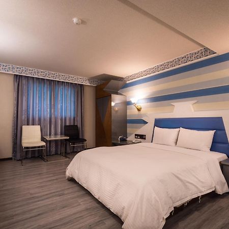 Golden Phoenix Hotel Καοσιούνγκ Εξωτερικό φωτογραφία