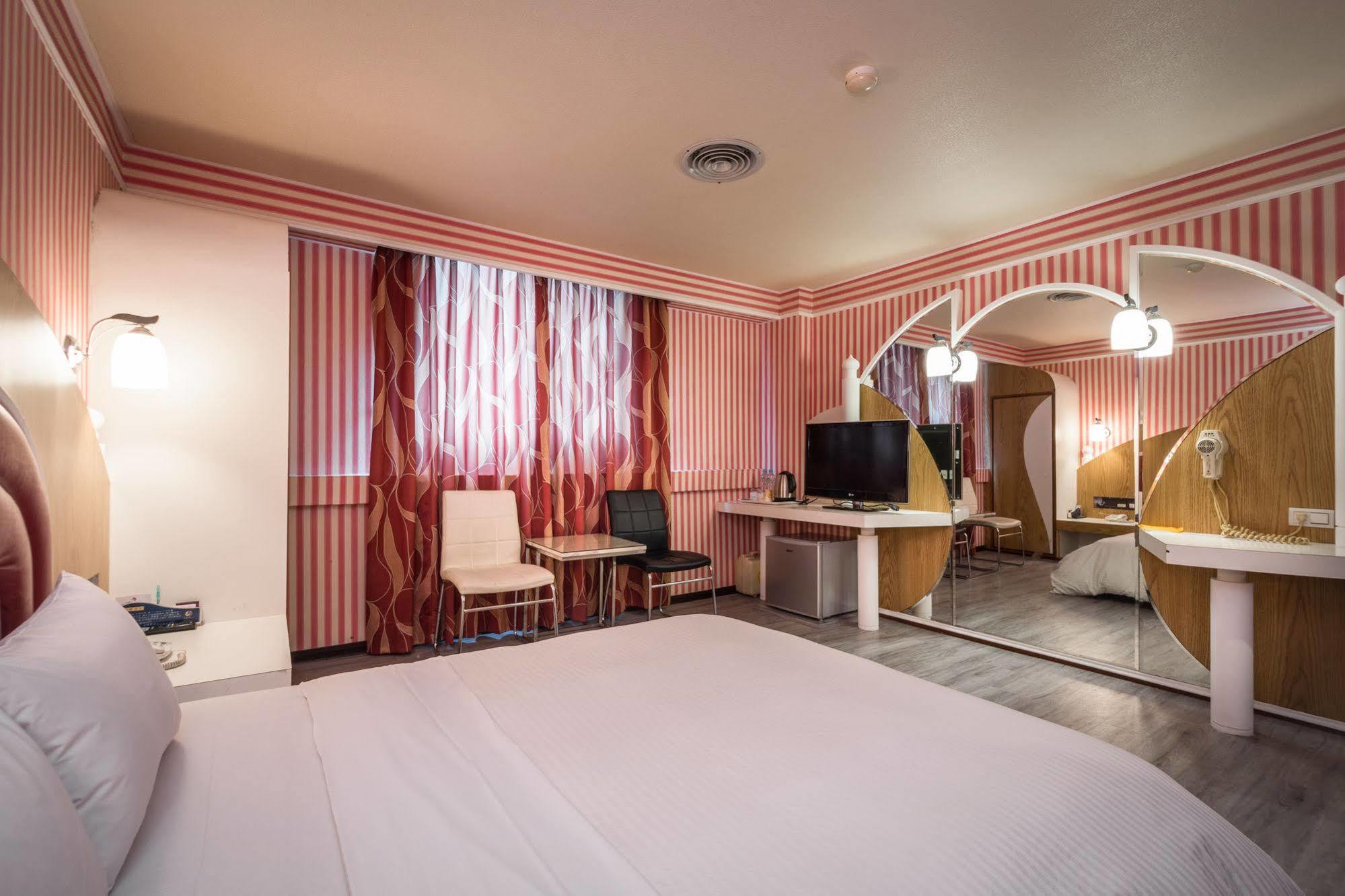 Golden Phoenix Hotel Καοσιούνγκ Εξωτερικό φωτογραφία